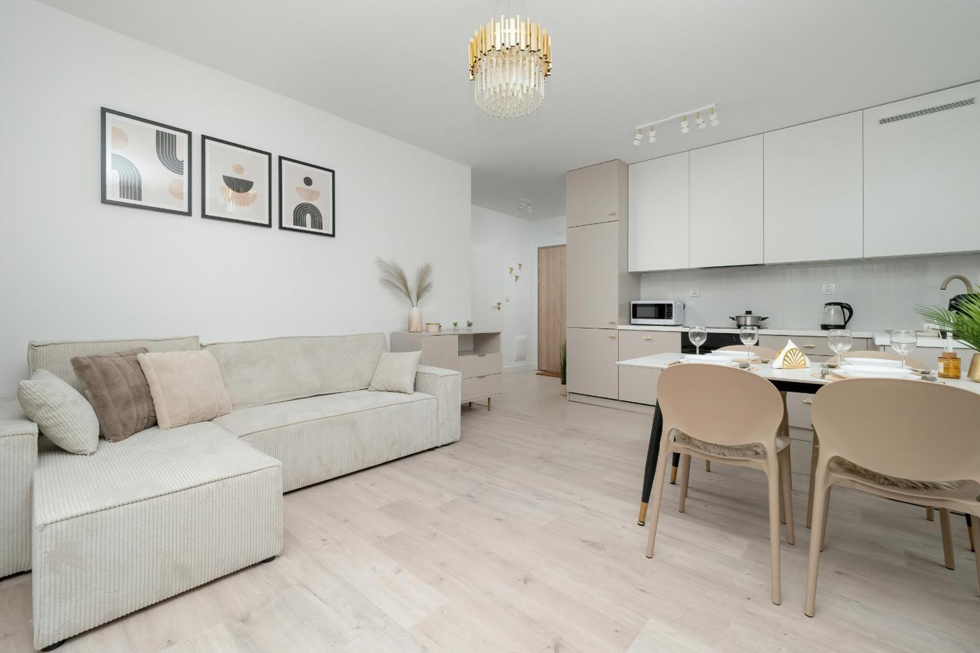 Exceptional Apartment With Parking By Noclegi Renters Катовице Экстерьер фото